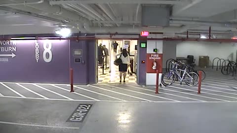 6086RHOBG3G308ALobbyEntrance_2021-01-06_08h20min02s127ms.mp4