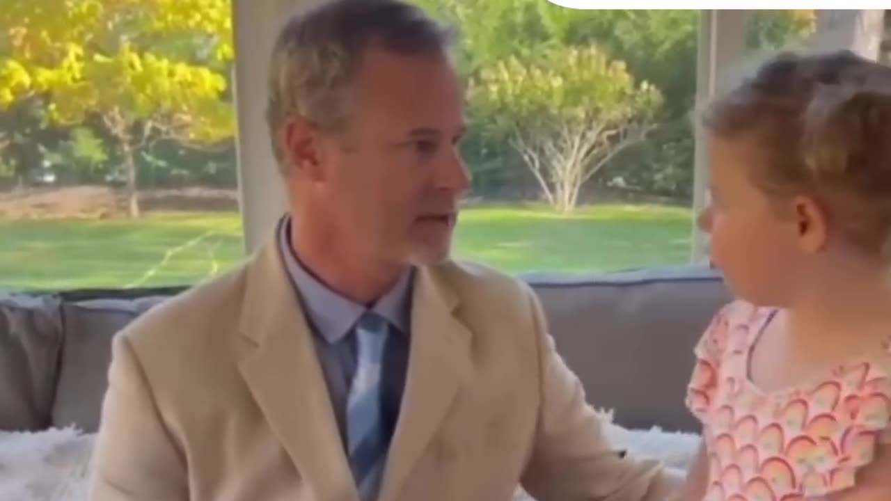Dad's fake job interview to see his daughter reaction..