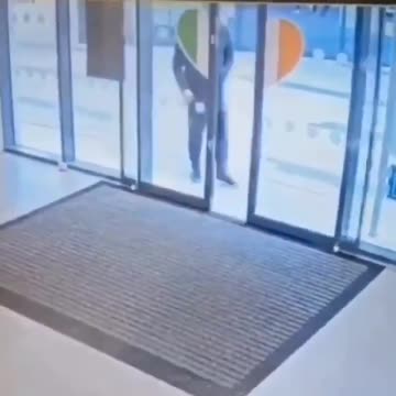 ΤΟΝ ΠΗΓΕ ΔΕΝΤΡΟΤΣΟΥΛΗΘΡΑ