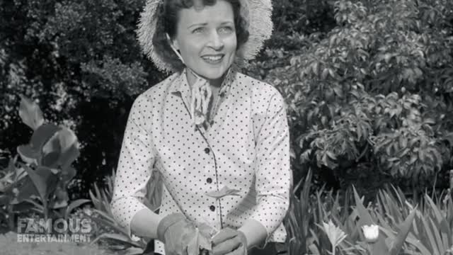 Betty White | House Tour | $2 Million Los Angeles House & More | IN MEMORY