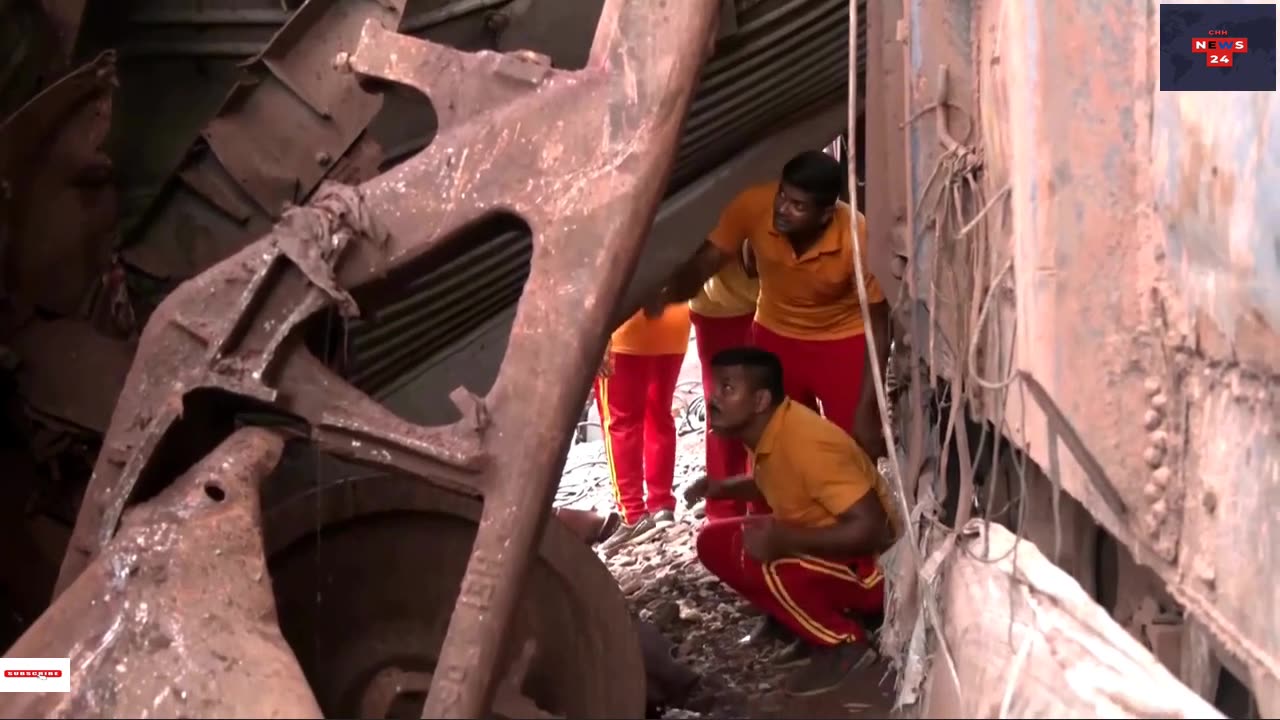 Worst India train disaster in decades kills hundreds