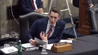 Senator Josh Hawley unloads on FBI Director Wray.