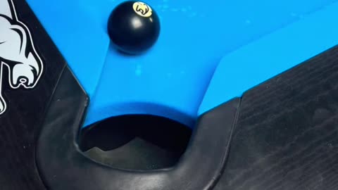 Pool and billiards 8ball escape