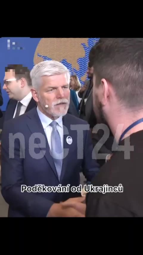 Petr Pavel dostal jako dárek tričko od nacistů