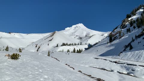 Bright White Mountain Basin – White River West Sno Park – Mount Hood – Oregon – 4K