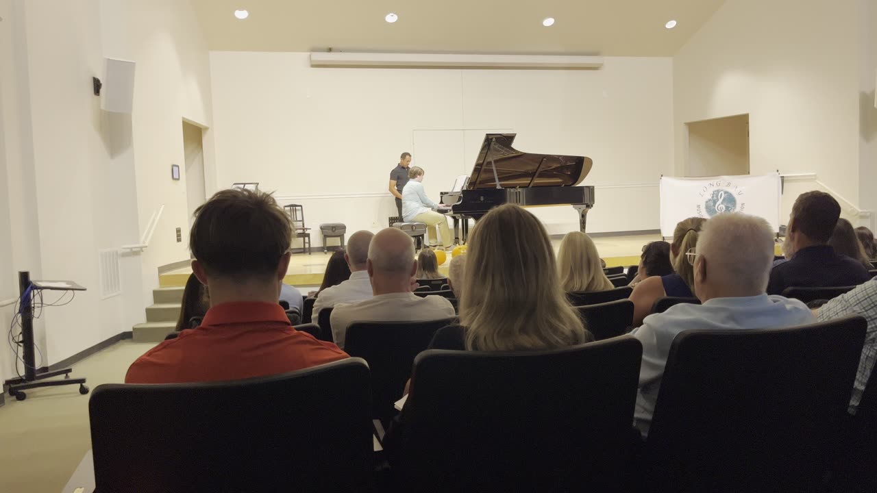 Mars the bringer of war (16yr Old Piano Recital)