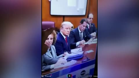 Police Are Reading Notes Of Trump's Lawyer - 4/5/23