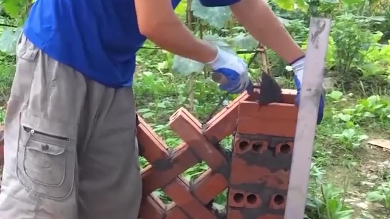 Step by step tutorial of this brick fence