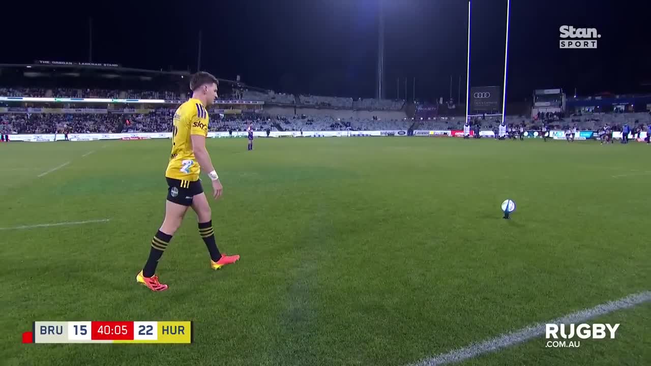 Have you ever seen this before in a rugby game_! 😳