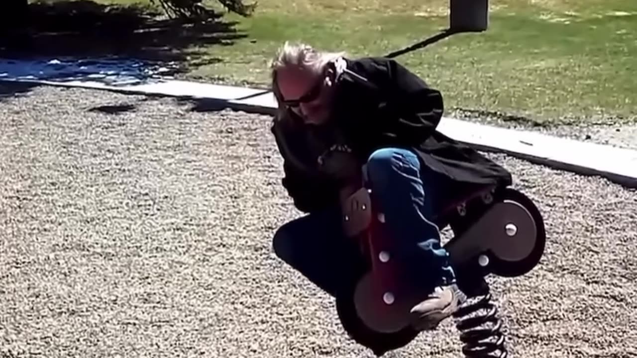 PLAYING GROUND FAILS #shorts #41 #playinground #playinggroundfail #funny #failsoftheweek #fail #fun