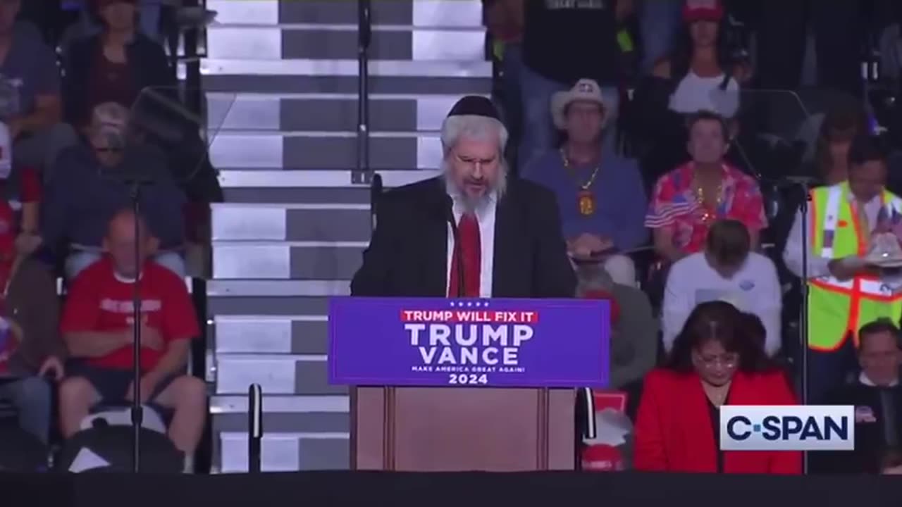 That Time A Chabad Rabbi Prayed For Noahide Laws At A Trump Rally