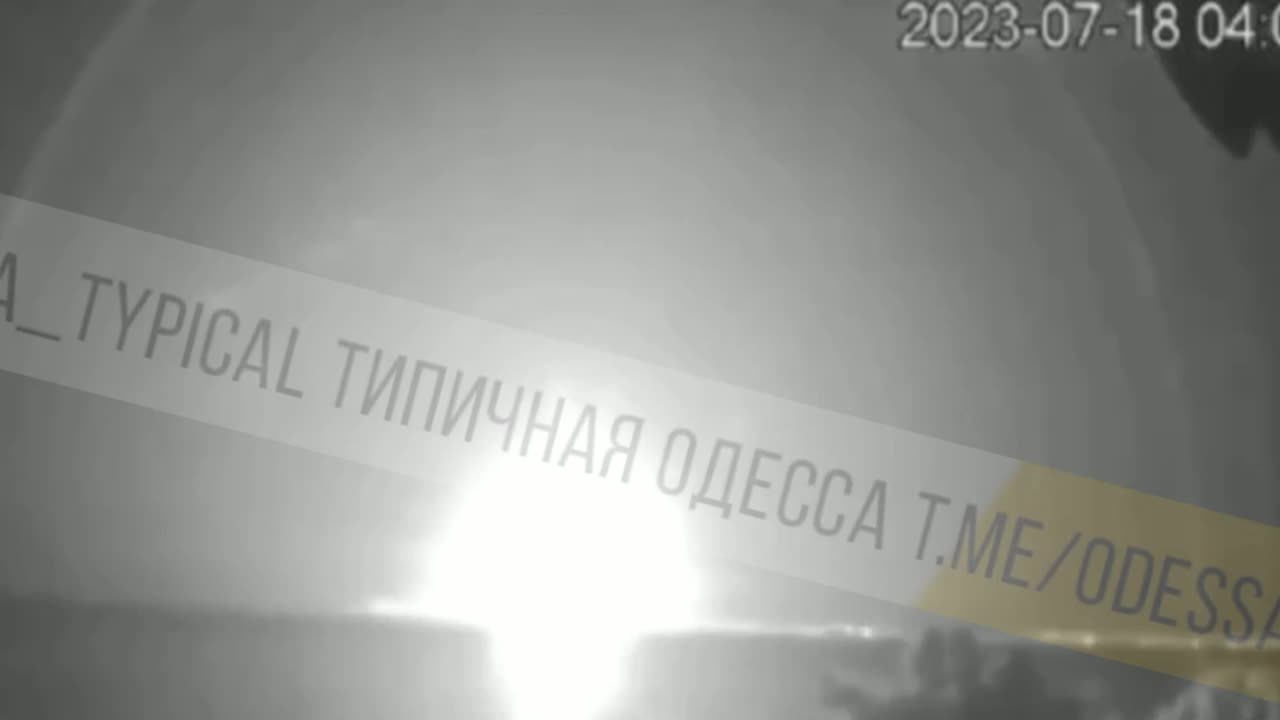 ❗️💥 "Kalibr" strike [00:06] on Odessa Port..