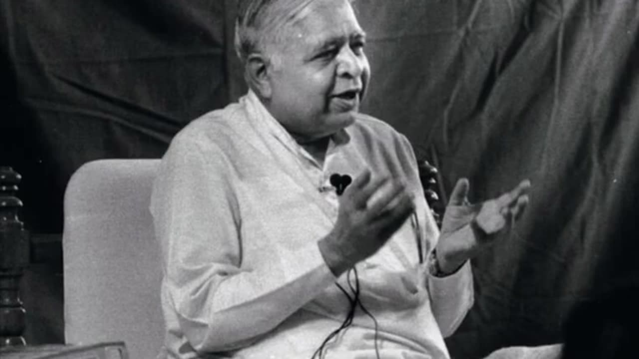 Shri SN Goenka Ji Vipassana Teacher