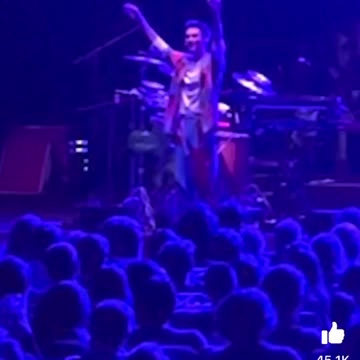 AUDIENCE GOES CHROMATIC FIRST TIME EVER