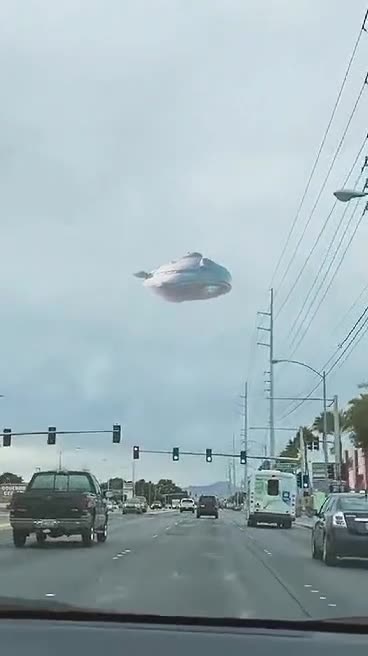 HOW ARE SO MANY UFOS APPEARING ON EARTH PART 1