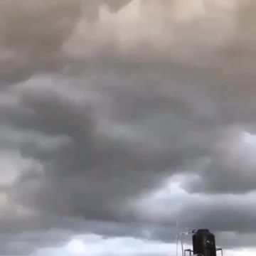 THE UFO’s ARE THE CHARIOTS OF GOD ANGELS ILLUMINATED🕎Psalms 68;17”THE CHARIOTS THOUSANDS OF ANGELS”