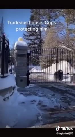 Nobody is home at Trudeau's