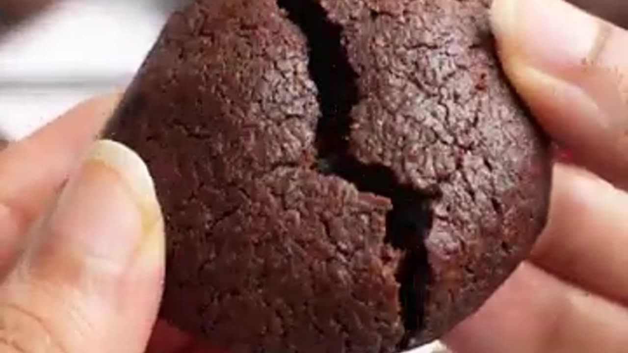 Uncover the Delicious Double Choco Chip Cookies Online | Theobroma