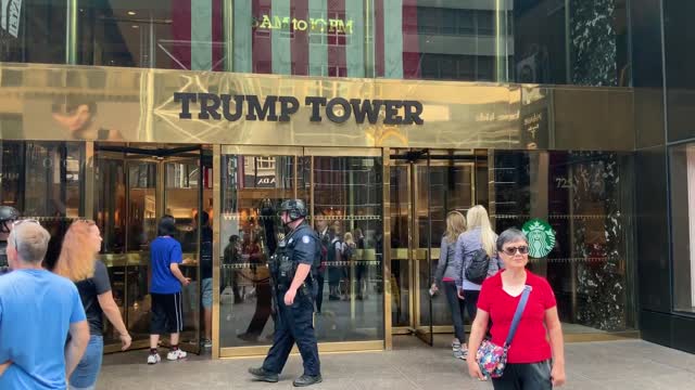 Security At The Entrance To Trump Tower