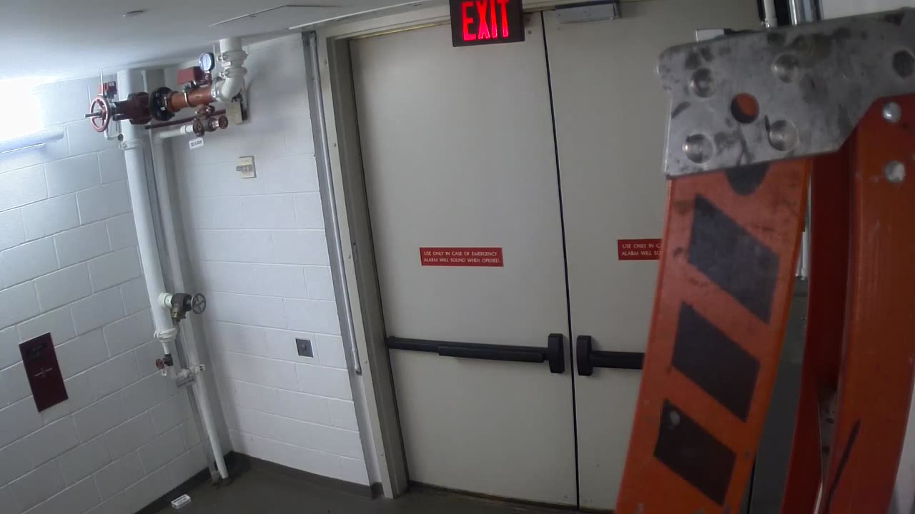 7181CVCULStair1_2021-01-06_07h00min00s627ms.mp4