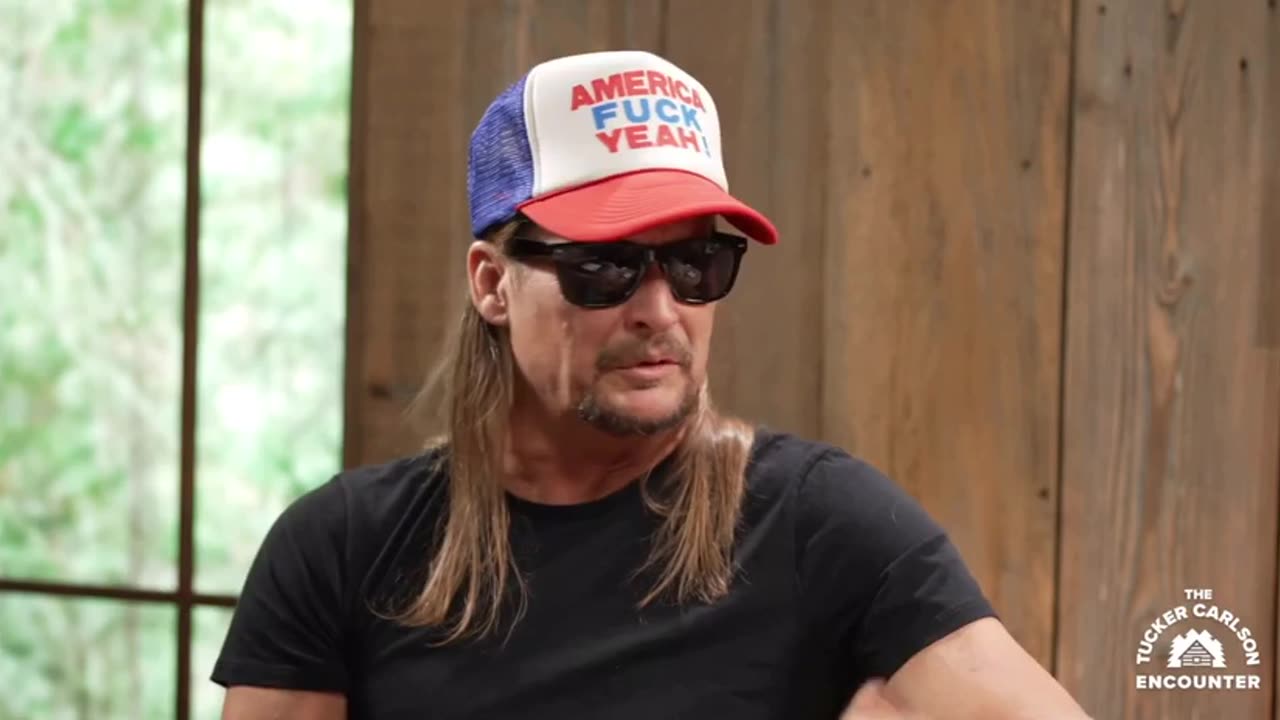 Kid Rock hangs out with President Trump