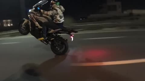 Impossible wheelie with BMW XR1000