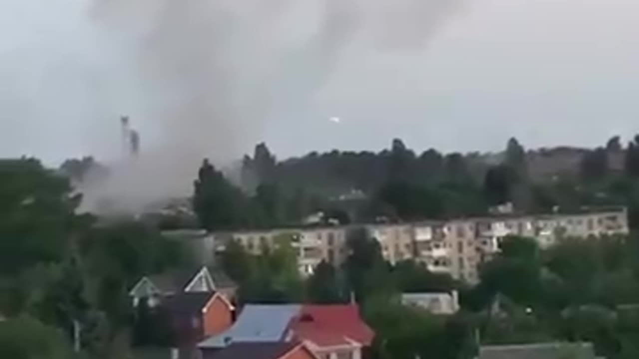 Crazy Footage! AFU Air Defense Can't Stop Huge Russian Kaliber Attack - Rocks City Like Sci-fi Movie