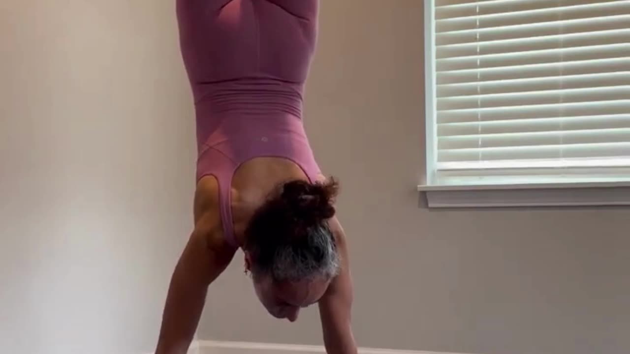 Yoga of the Day: Discover this position today!