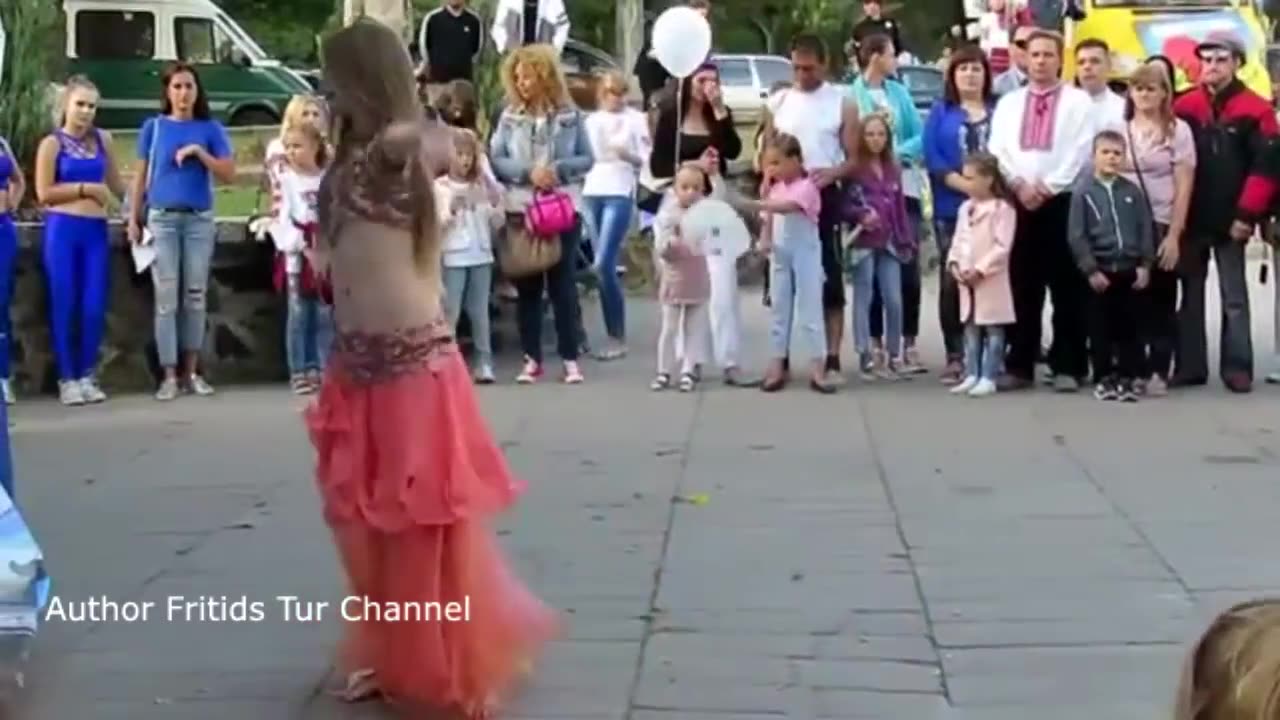 Yung girl dance from American
