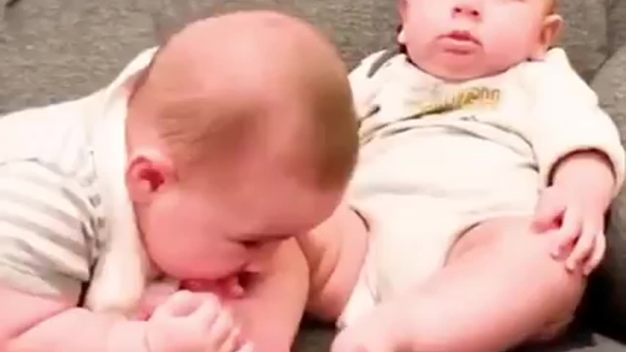 FUNY CUTE BABY TOY DANCE