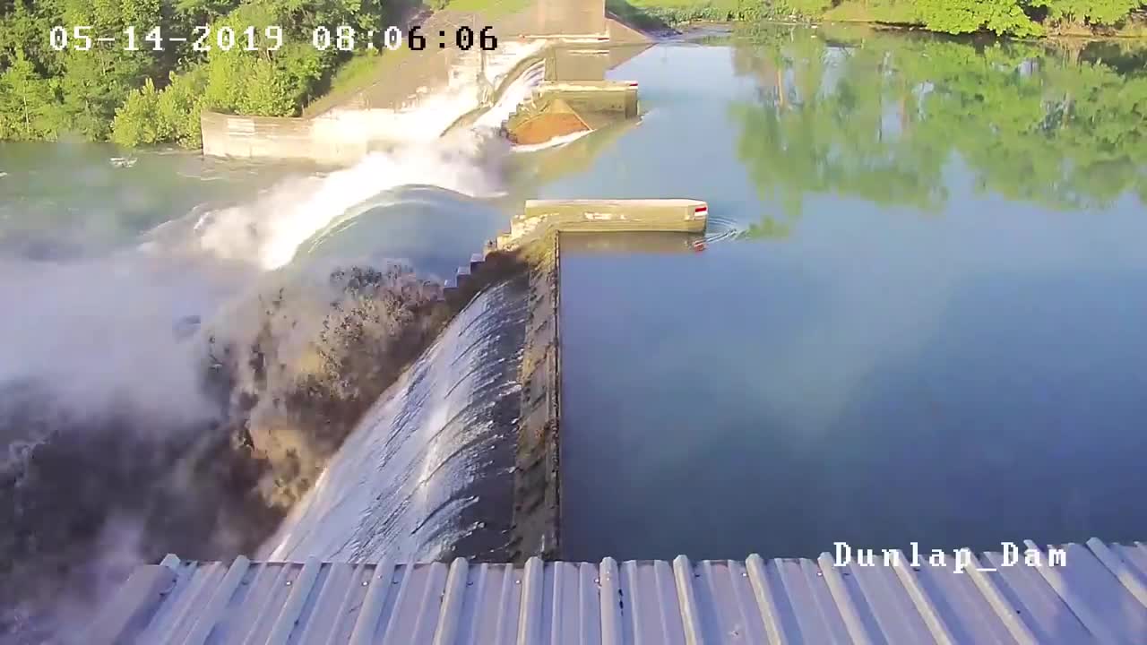 Video shows moment dam gate collapsed at Lake Dunlap