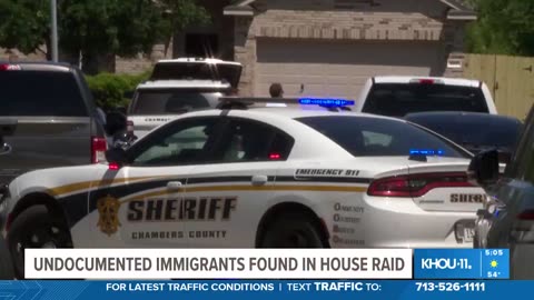 USA: Undocumented Immigrants Found In House Raid!