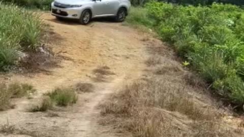 Toyota Harrier 2014 Mountain Climb