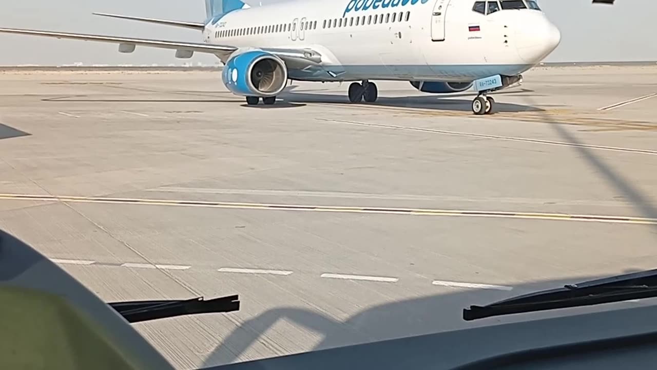 Parking aircraft