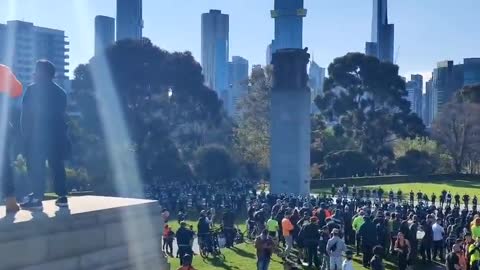 Police in Melbourne, Australia attacking protestors who are against vaccine mandates and lockdowns