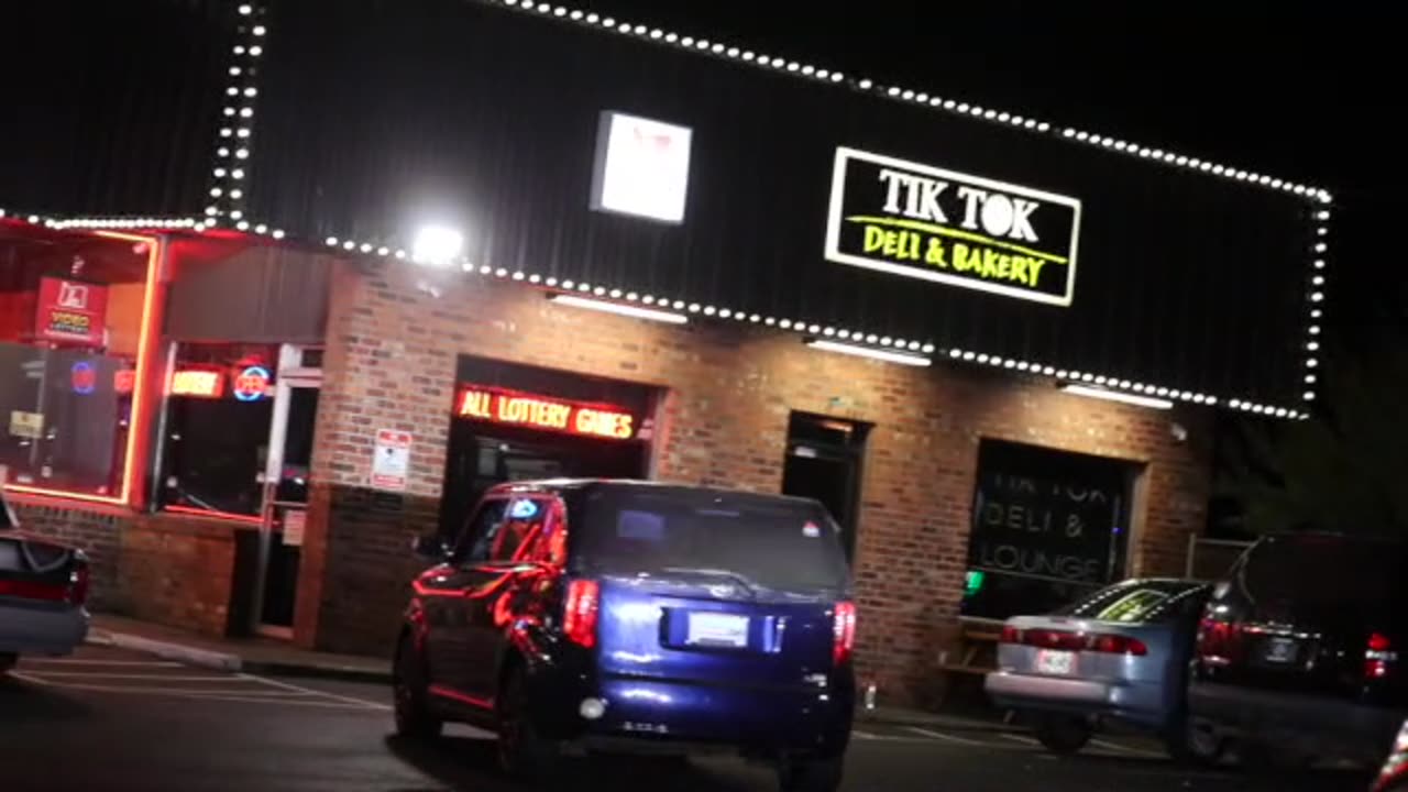 POLICE ARREST COP WATCHER WITH A FLON WITH A FIREARM