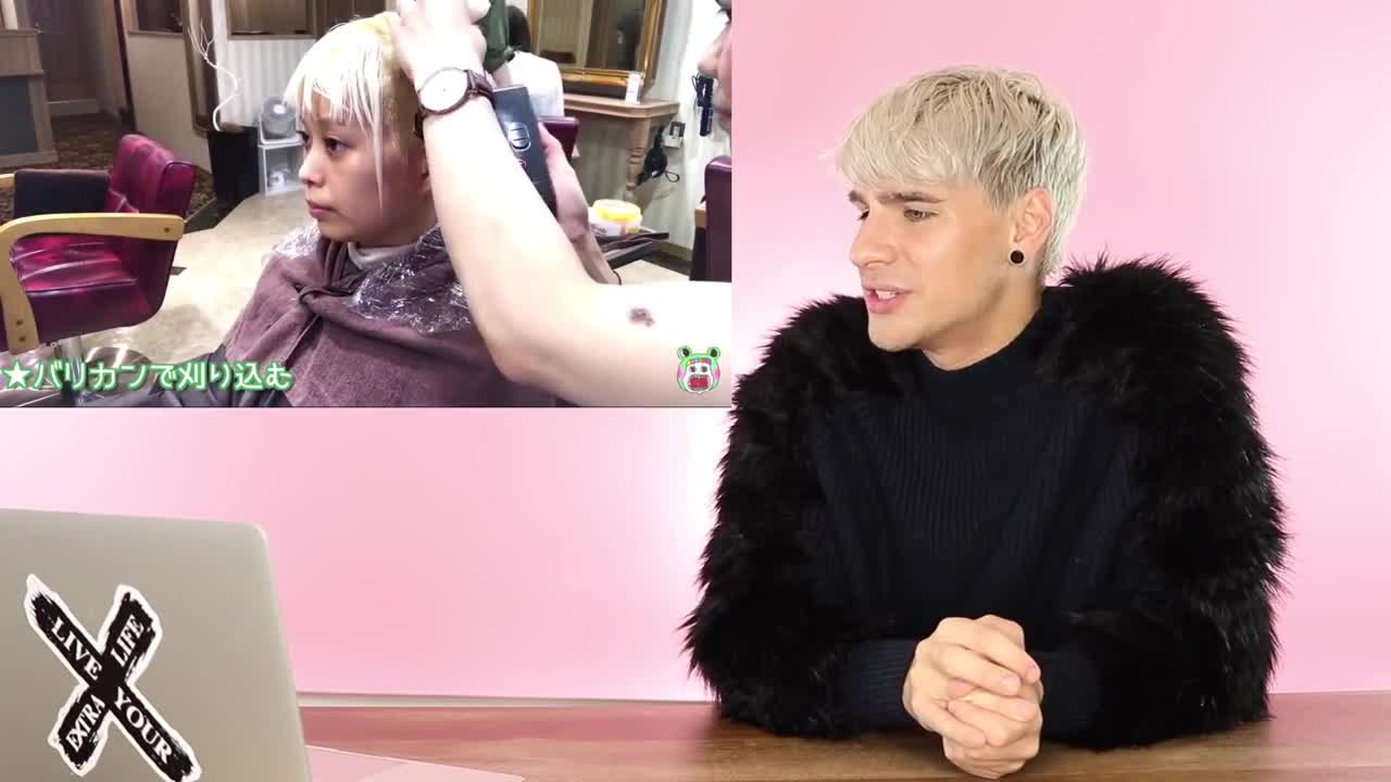 HAIRDRESSER REACTS TO HARAJUKU GIRL HAIR COLOR! bradmondo