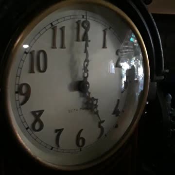 The Mantle clock (outside)