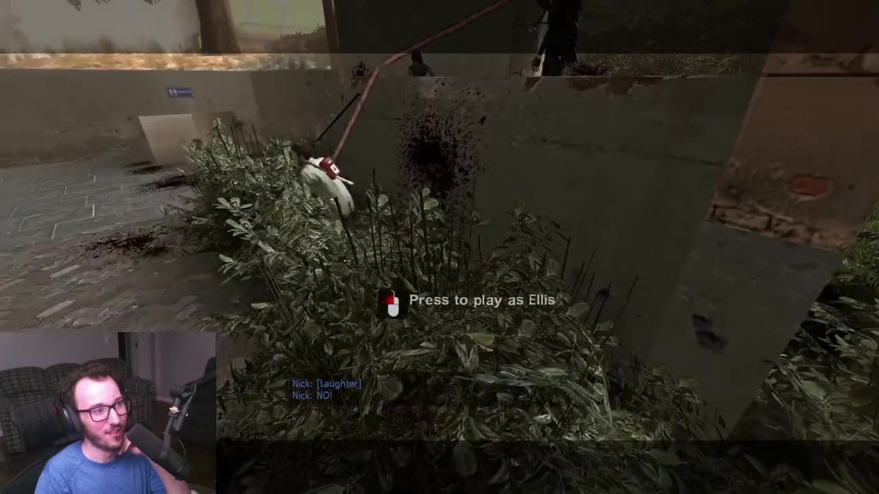 In a Bush | Left 4 Dead 2