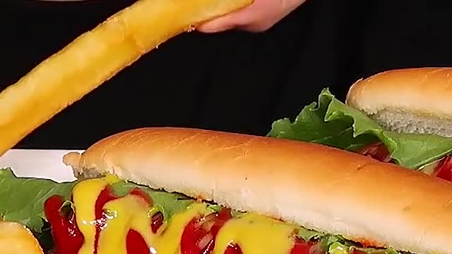 American Hot Dogs, French Fries #zoeyasmr #zoeymukbang #bigbites #mukbang #asmr #food #먹방 #틱톡푸드 #hot