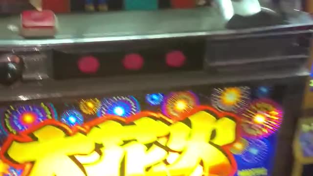 Tj plays PAC man