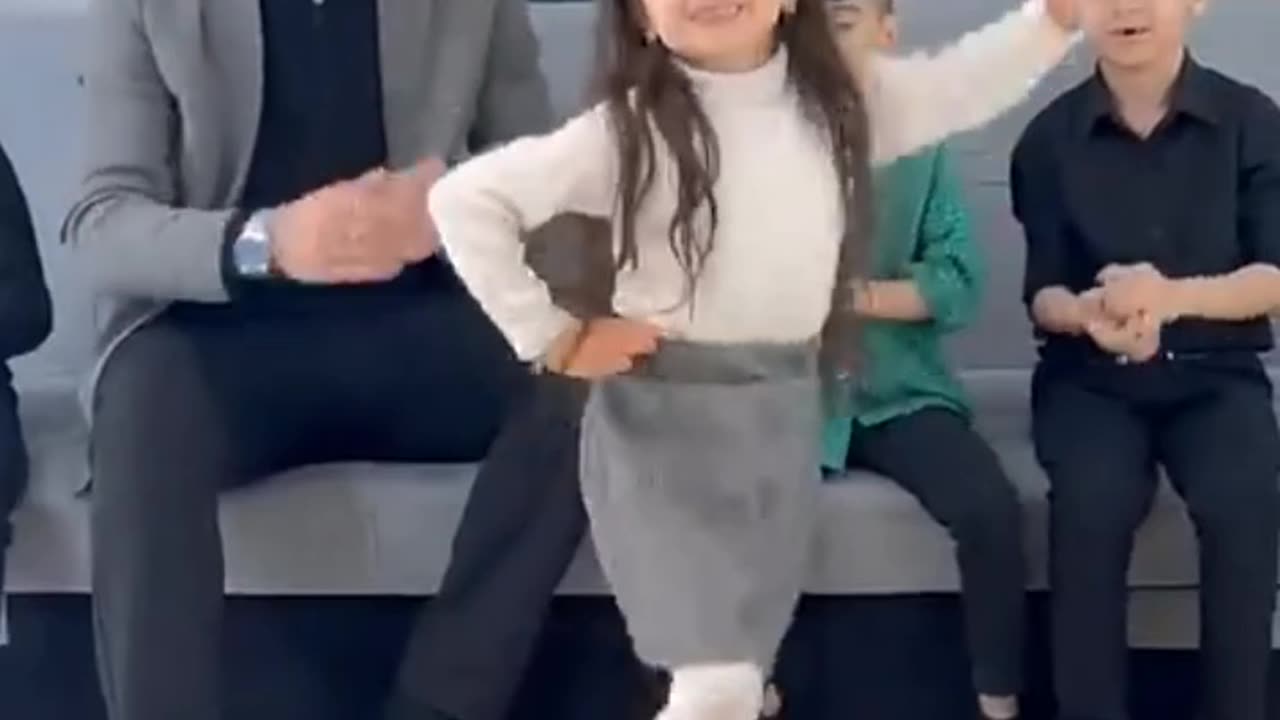 What a Dance by Cute Girl !!!!