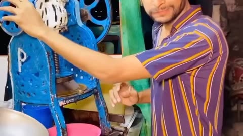 PAN KIS KIS KU PASAND hai Funny video