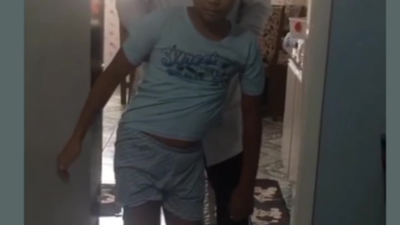 Menino de 10 anos teve AVC APOS VACINAR DA COVID ...
