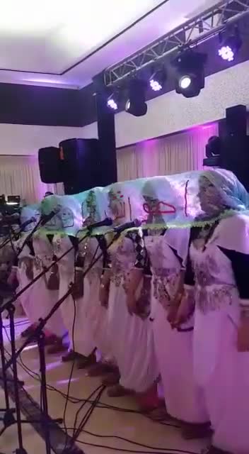 Ahwach n tfrkhin nsouss