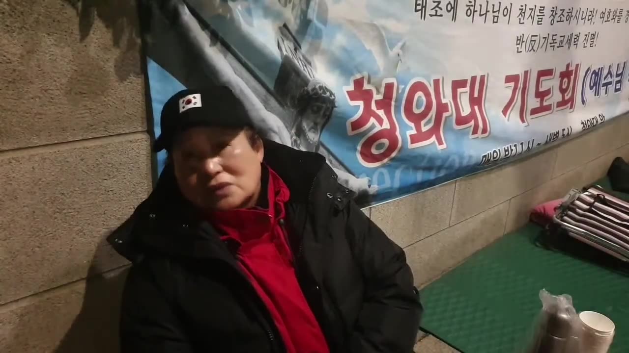 20200504_V3_S01(HsIag6ry5zc)서울역 노숙자 벌금도 내어주는 애국 어머니의 진지한 한마디에