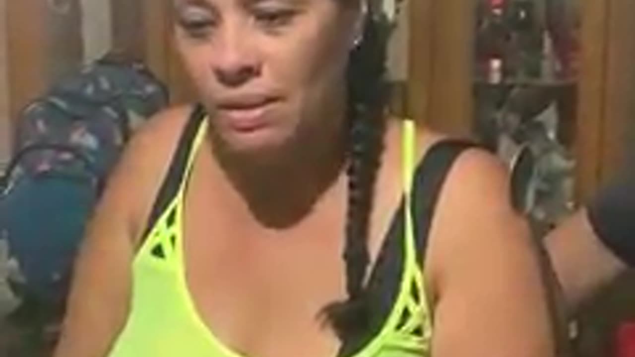 PUERTORRIQUEÑA PERJUDICADA POR LA VACUNA DE PFIZER ... CON UNA SOLA DOSIS SUFRIO UNA PARALISIS CORPORAL Y UN LEVE DERRAME CEREBRAL