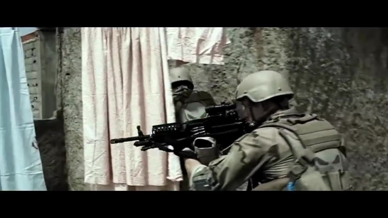 American Sniper (2014) - Navy SEALs pinned down by enemy sniper fire