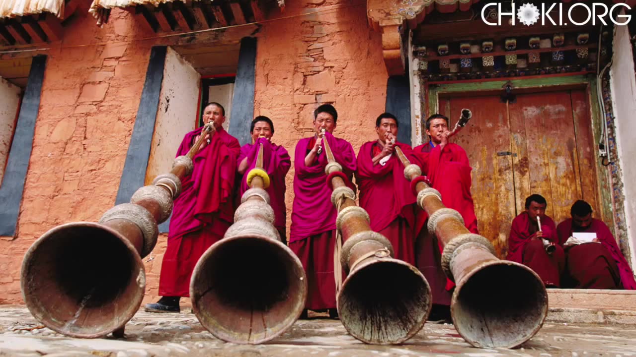 Traditional Tibetan Monestary Musik