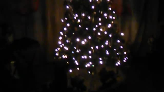 Silent Night (Beautiful Christmas Tree)